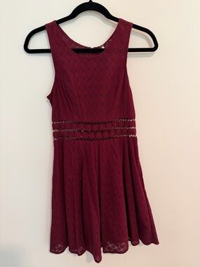 *LIKE NEW* Free People Lace Overlay Mini Dress w/ Daisies - Wine Burgundy